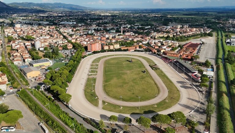 Ippodromo Snai San Siro, tre giornate di corse: venerdì il trotto con le batterie del Gp Anact, domenica il Jockey Club