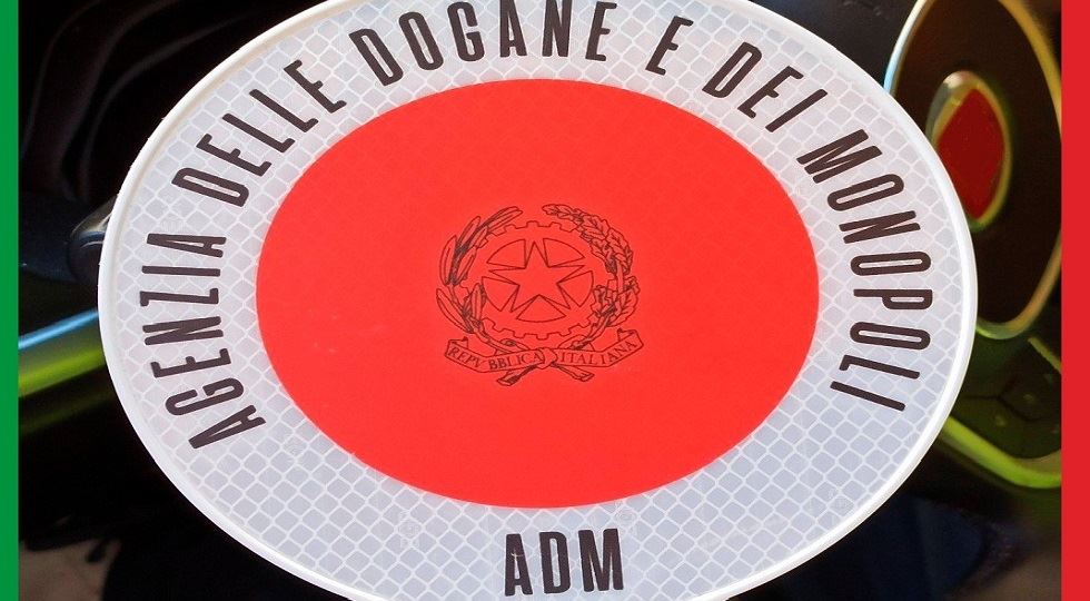 Adm-Gdf: tornei di poker illegali e totem scollegati, arrestato consigliere di un circolo