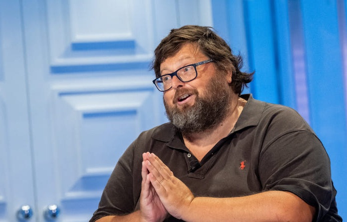 Violato il divieto di utilizzare i social network dai domiciliari, in carcere Mario Adinolfi